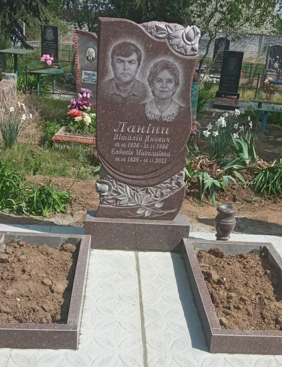 Пам'ятник гранітний подвійний №17, Мастерская Мозаика